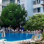 Niko Apartment *