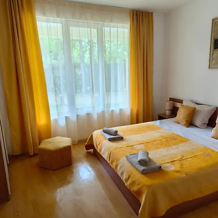 Niko Apartment
