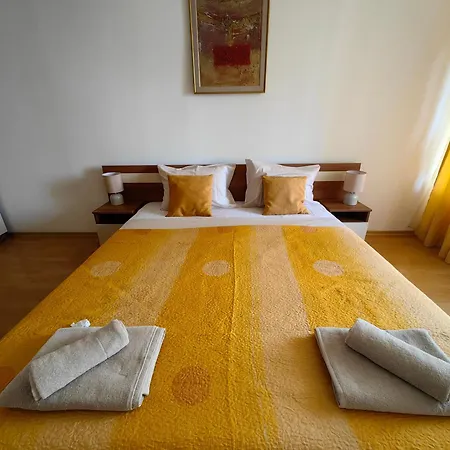 Niko Apartment