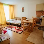 Niko Sluneční pobřeží